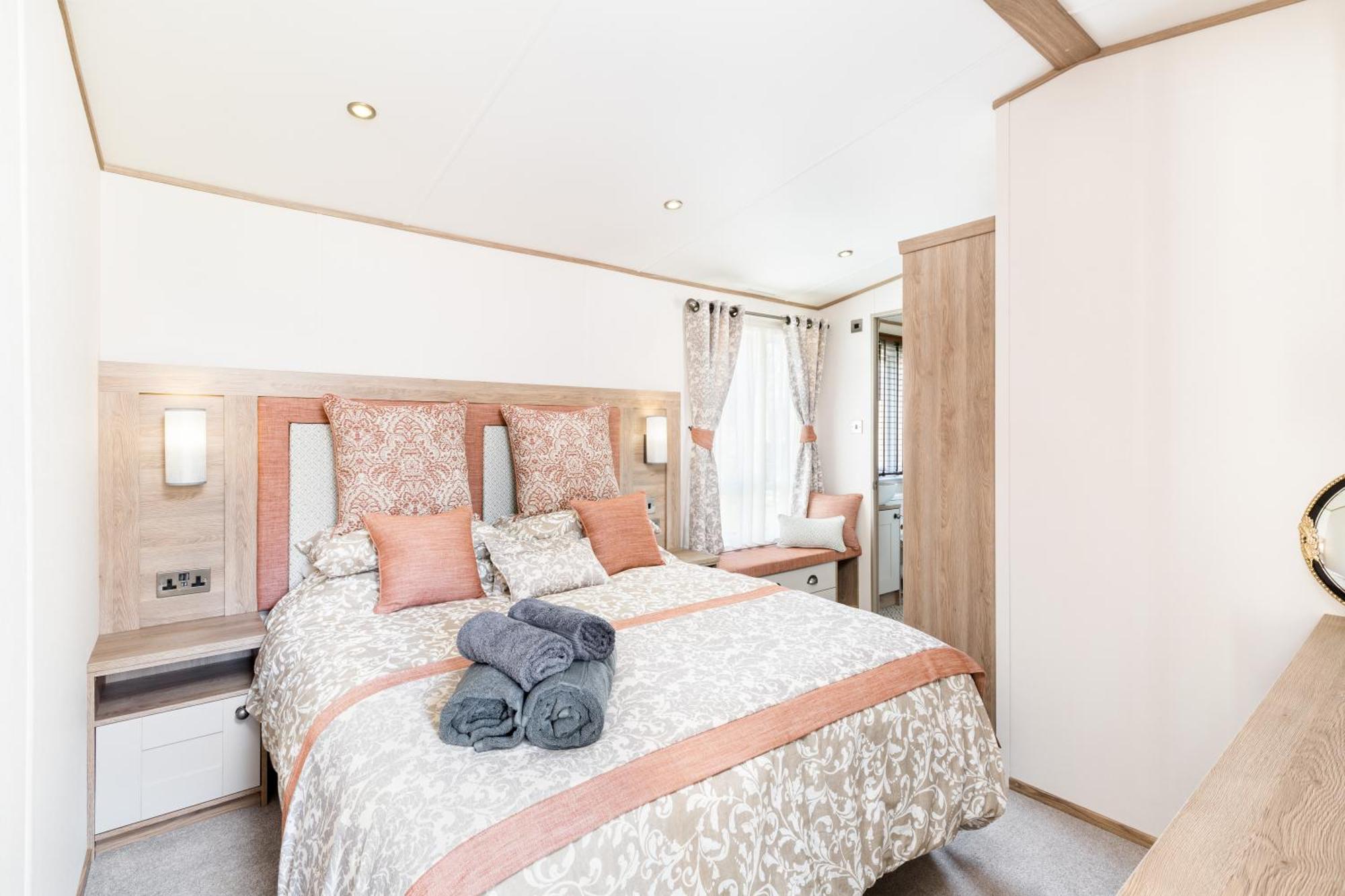 Reeds View Holiday Lodge South Cerney Exteriör bild
